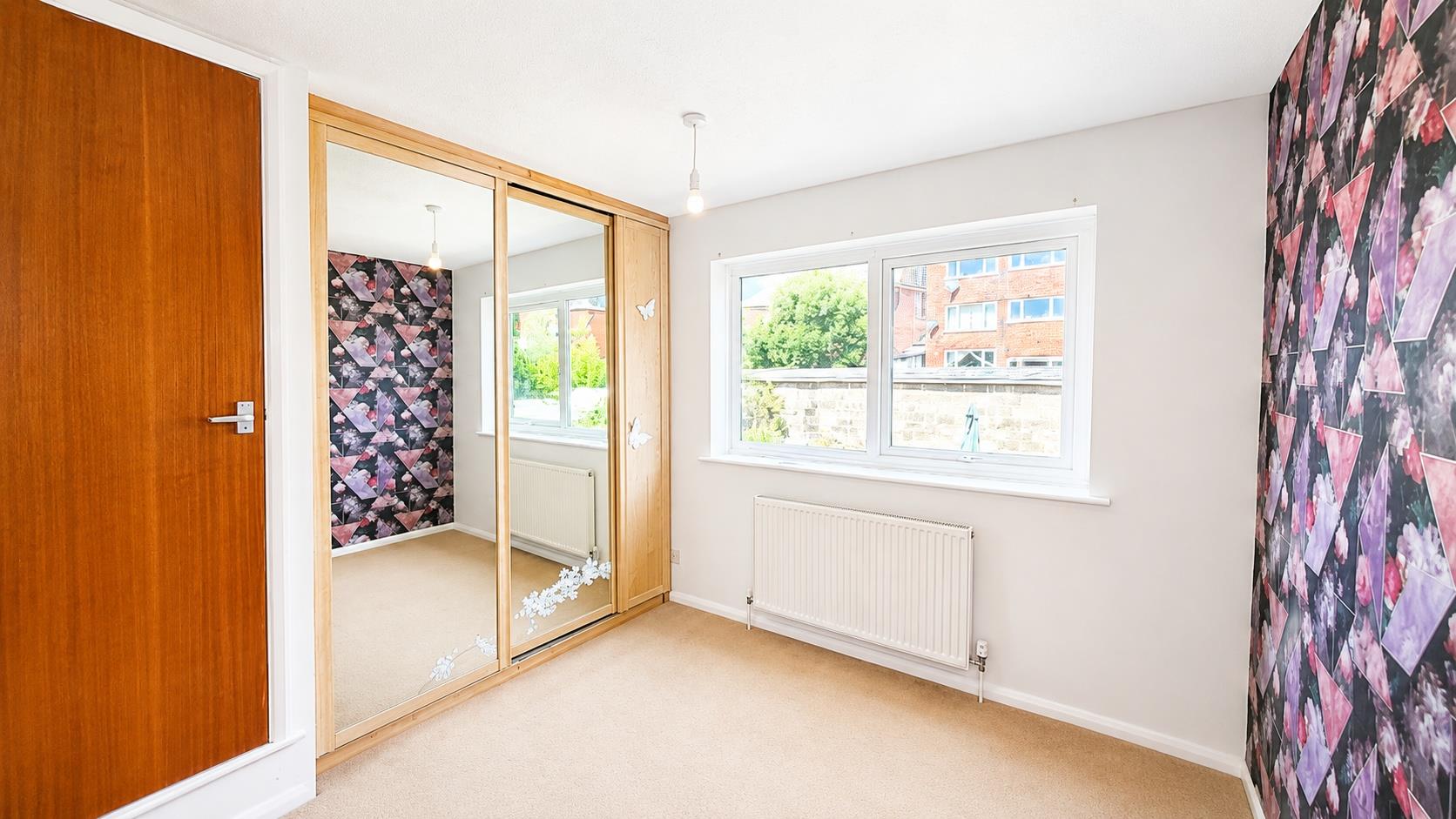 2 bed property in Cromer Walk, Hastings